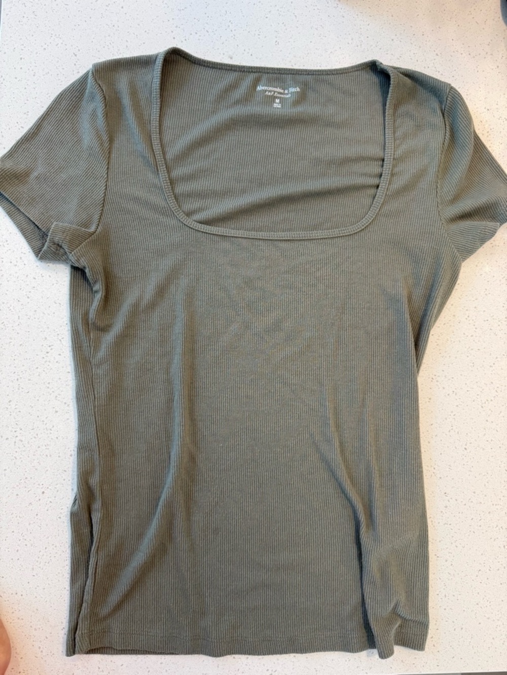 Abercrombie & Fitch Olive Ribbed Scoop-Neck Short Sleeve Tee